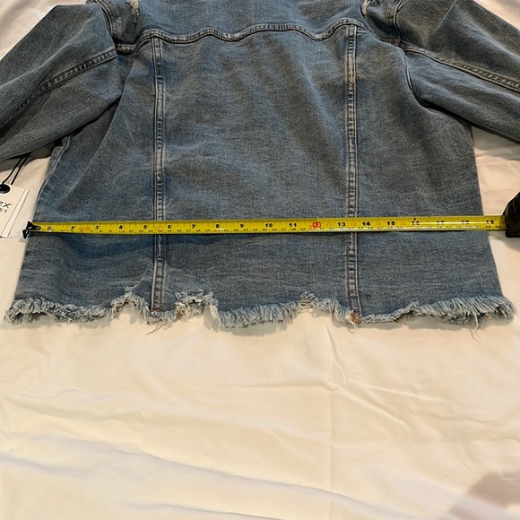 DEX jean jacket. Distressed edge. Stretchy denim. - Picture 2 of 8